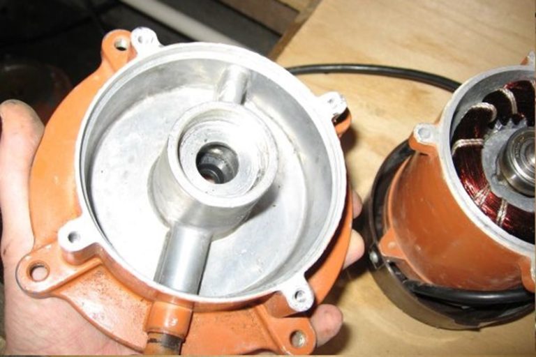 Как поменять сальники на насосе